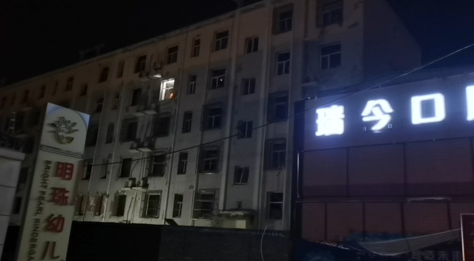 150851435DdFlR.jpg